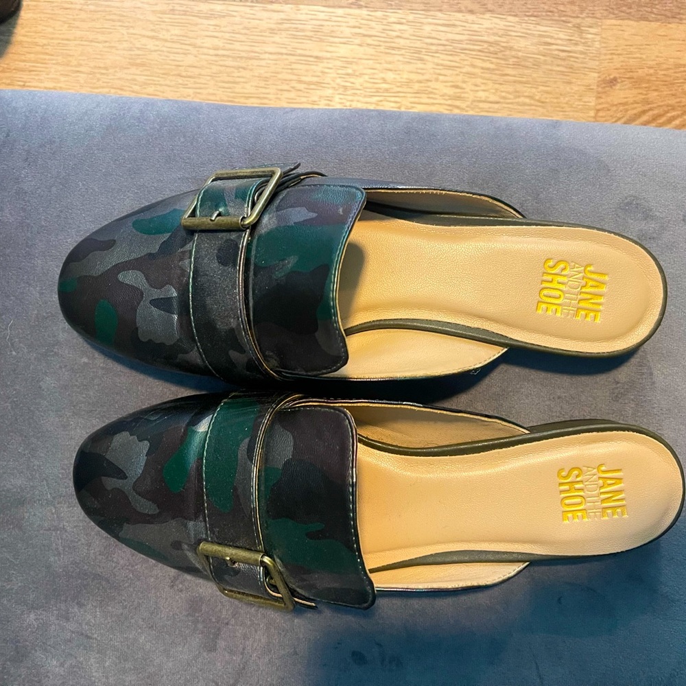 Camo mule shoes
